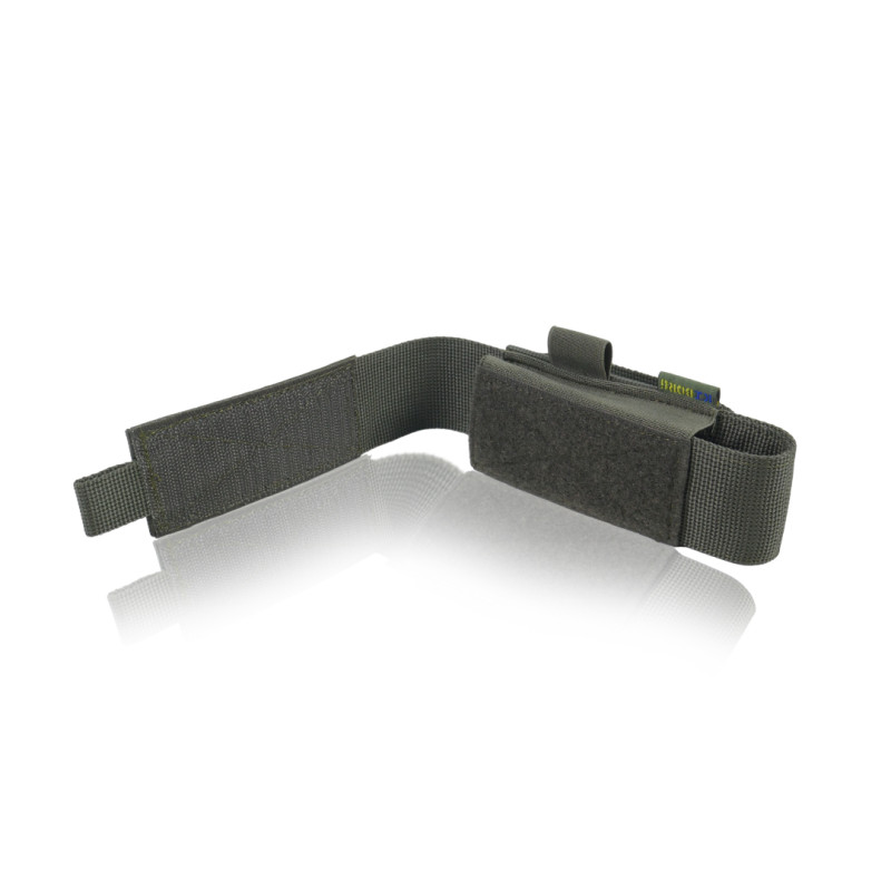 Подсумок под турникет открытого типа с креплениями для тактических ножниц и маркера хаки.